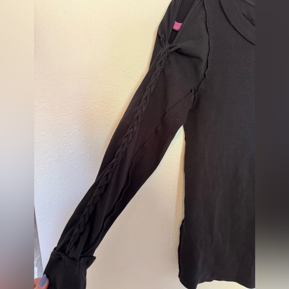 NEW We the Free People Daisy Chain Long Sleeve Braided Fitted Black Medium NWOT - Picture 5 of 8